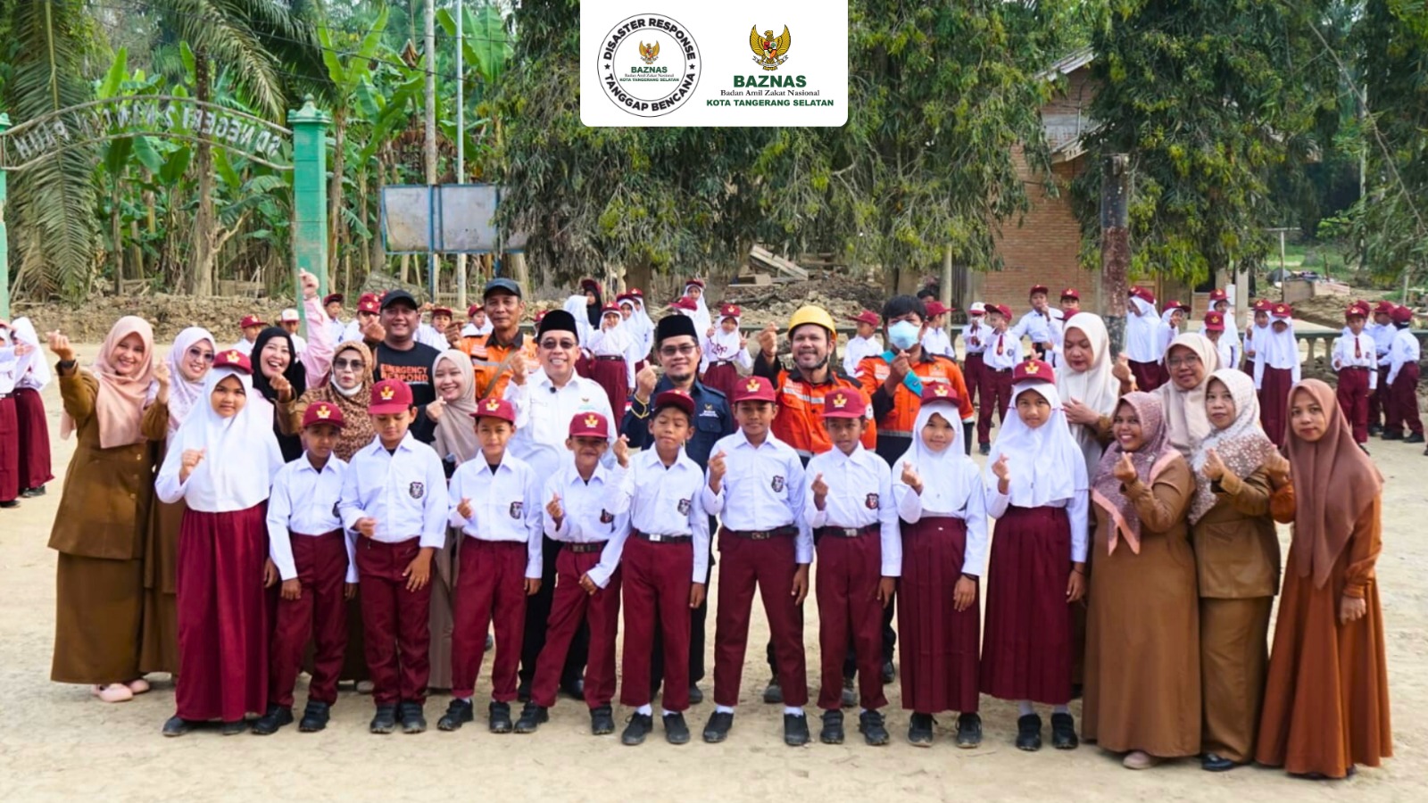 Upacara Perdana Pakai Seragam Dan Sepatu Sekolah Lengkap di SDN Aceh Tamiang Jadi Momen Haru!