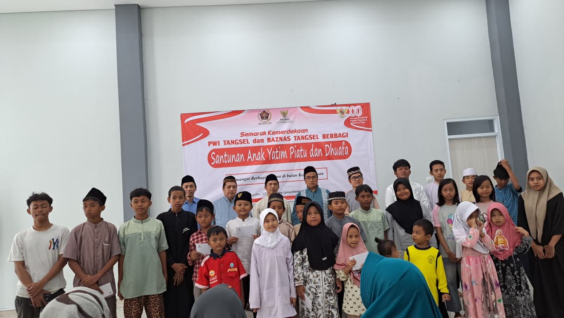 Merdeka Bersama, Bahagia Bersama : PWI Tangsel & BAZNAS Santuni Anak Yatim dan Dhuafa di Bulan Kemerdekaan