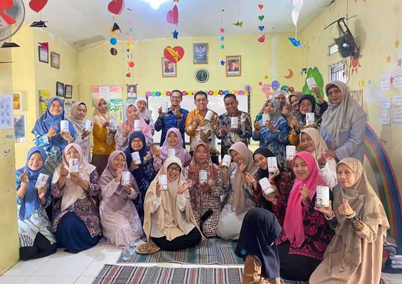 SENYUM HIMPAUDI : Ajarkan Anak Bersedekah Sejak Dini