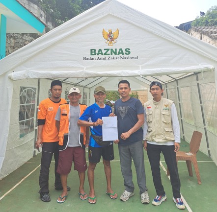 Bersama di Tengah Duka : Tenda Pengungsian untuk Warga Terdampak Longsor di Puri Pamulang