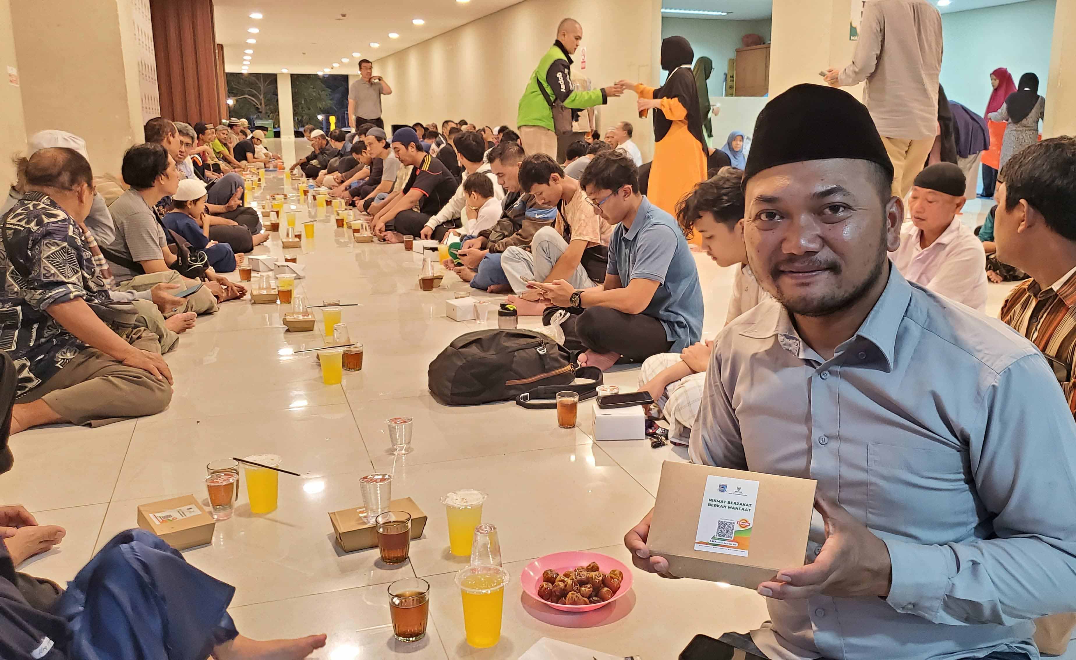 Sudah Menjadi Tradisi, BAZNAS Kota Tangerang Selatan Kembali Bagikan Takjil Setiap Hari Selama Ramadan