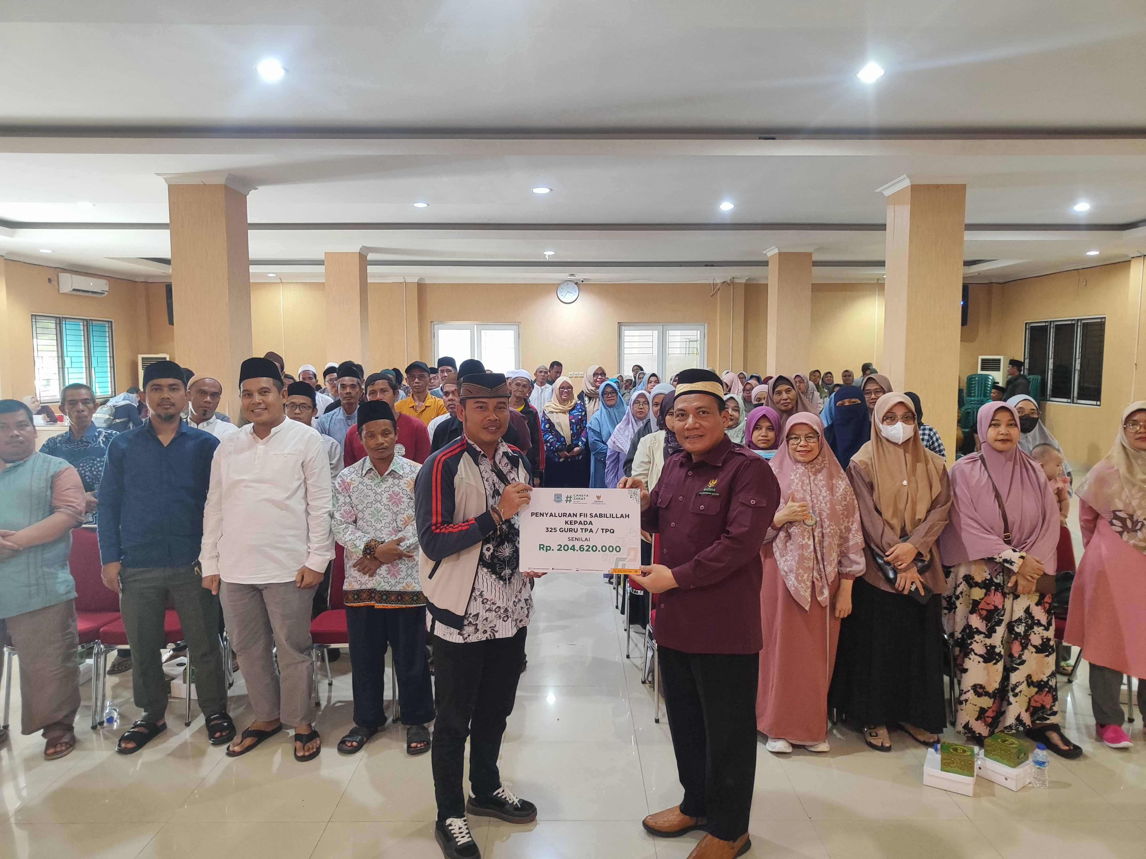 Sebagai Bentuk Apresiasi dan Penghargaan, BAZNAS Kota Tangerang Selatan Salurkan Bantuan kepada Guru TPA/TPQ