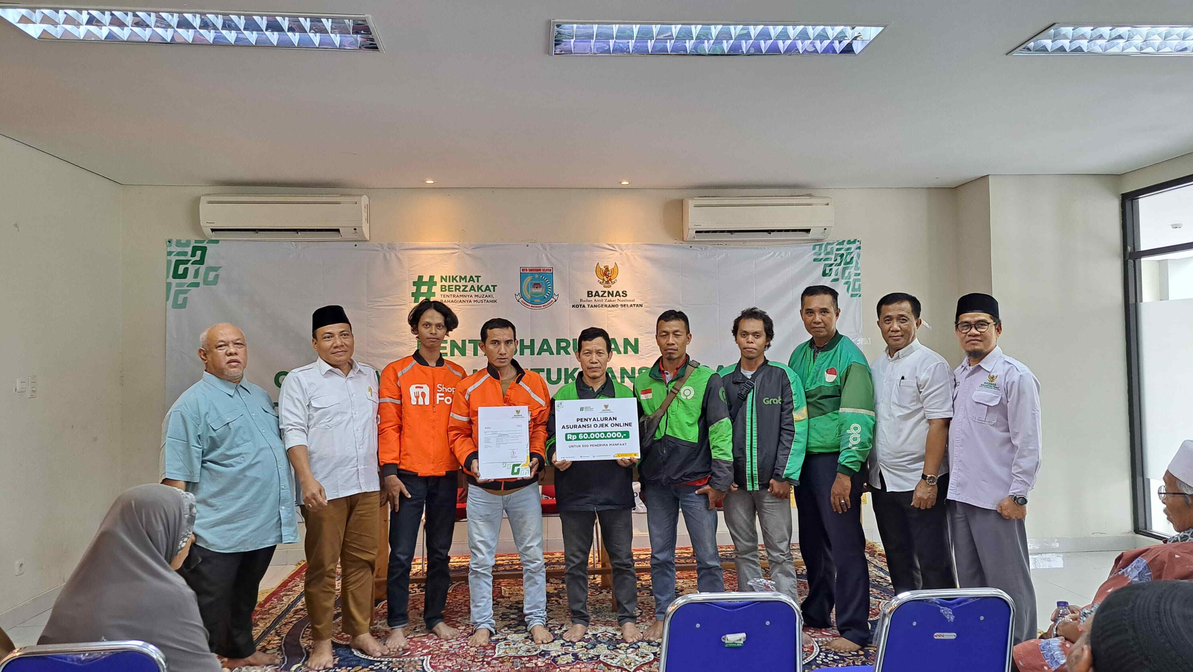 BAZNAS Kota Tangerang Selatan Salurkan Asuransi kepada 500 Pengemudi Ojek Online
